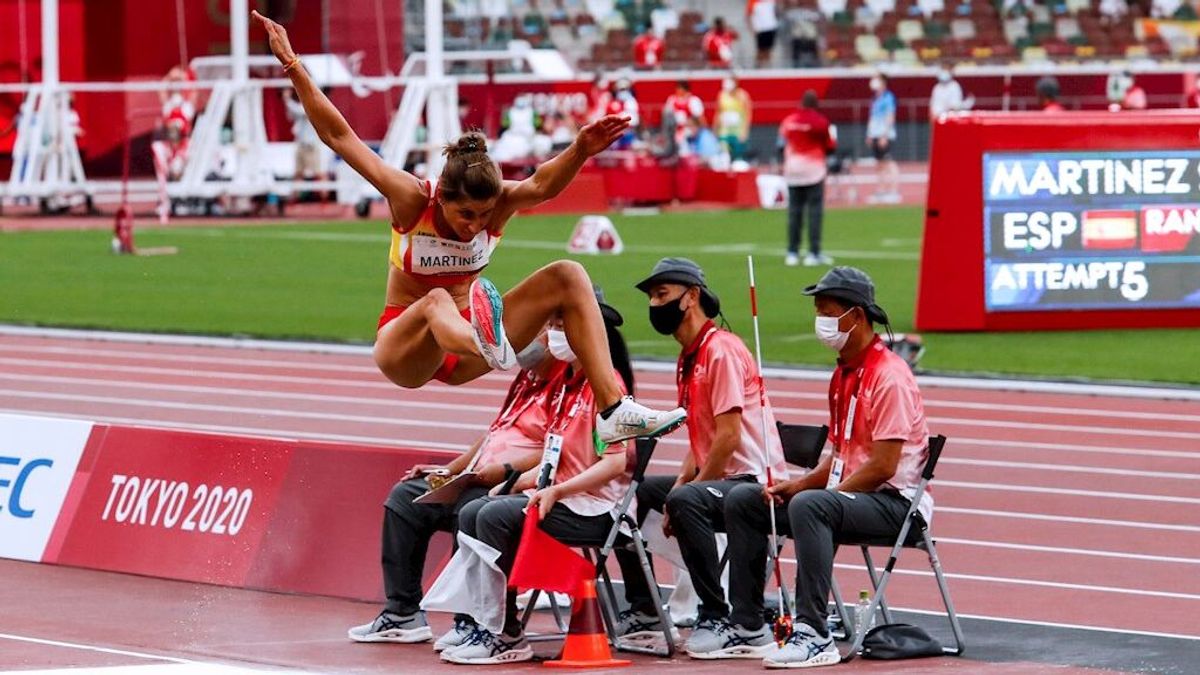 La española Sara Martínez gana la medalla de plata en longitud T12 La española Sara Martínez gana la medalla de plata en longitud T12