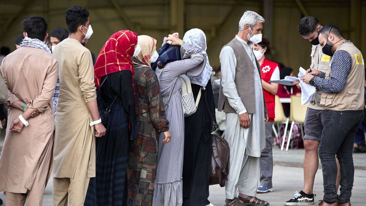 Psicóloga de CEAR, sobre evacuados afganos: "Llegan con lo puesto y en estado de shock"