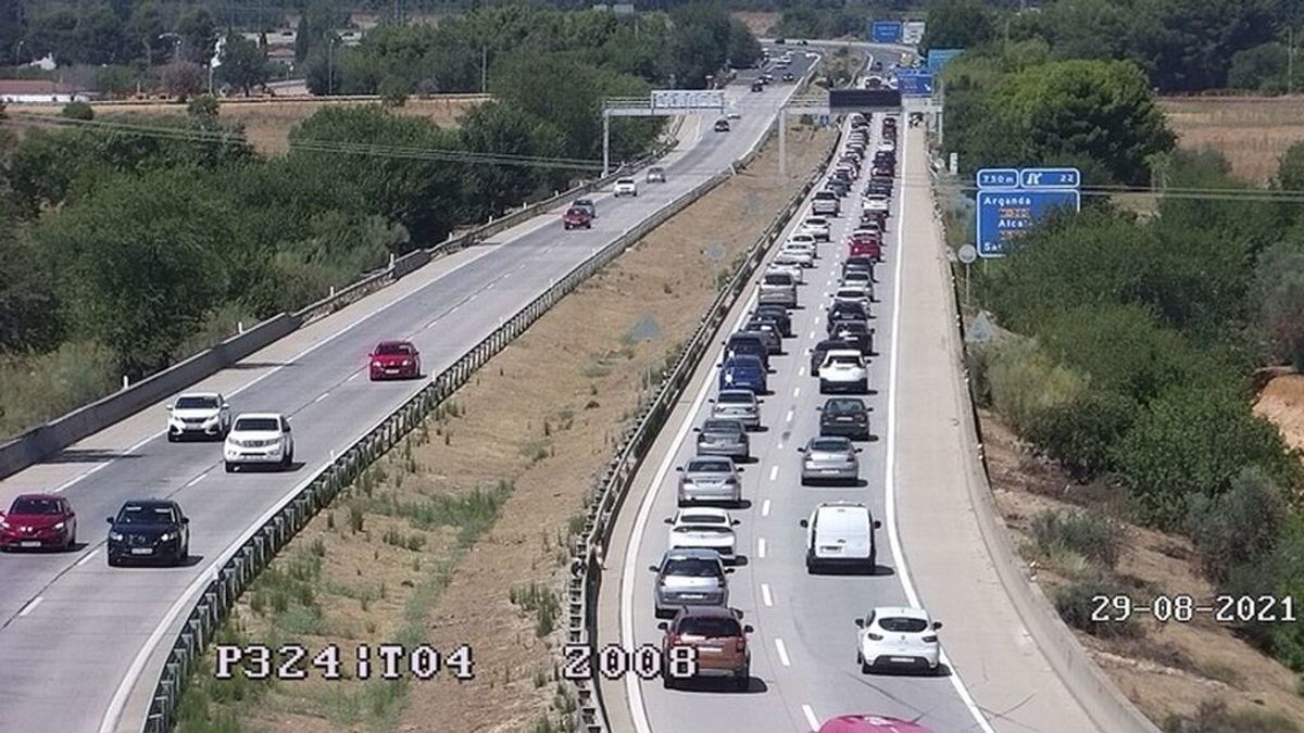 Retenciones de hasta 10 kilómetros para entrar a Madrid en la vuelta de las vacaciones de verano Retenciones de hasta 10 kilómetros para entrar a Madrid en la vuelta de las vacaciones de verano