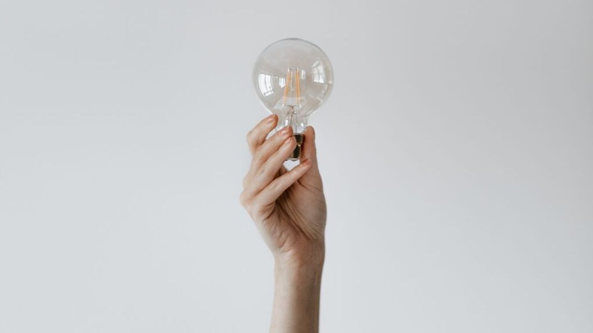 Las cuentas de la ministra y las del mercado: cuánto va a subir realmente la luz este año Las cuentas de la ministra y las del mercado: cuánto va a subir realmente la luz este año