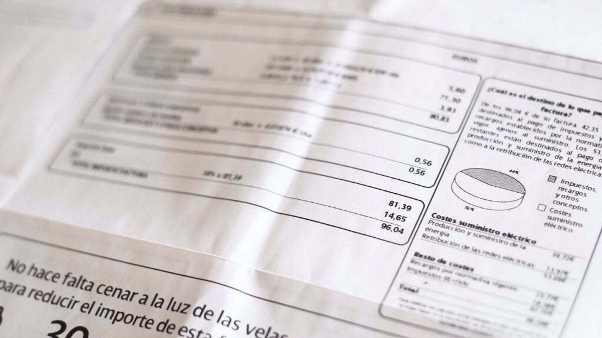 Las eléctricas tienen que incluir desde hoy en sus facturas un código QR para comparar precios Las eléctricas tienen que incluir desde hoy en sus facturas un código QR para comparar precios