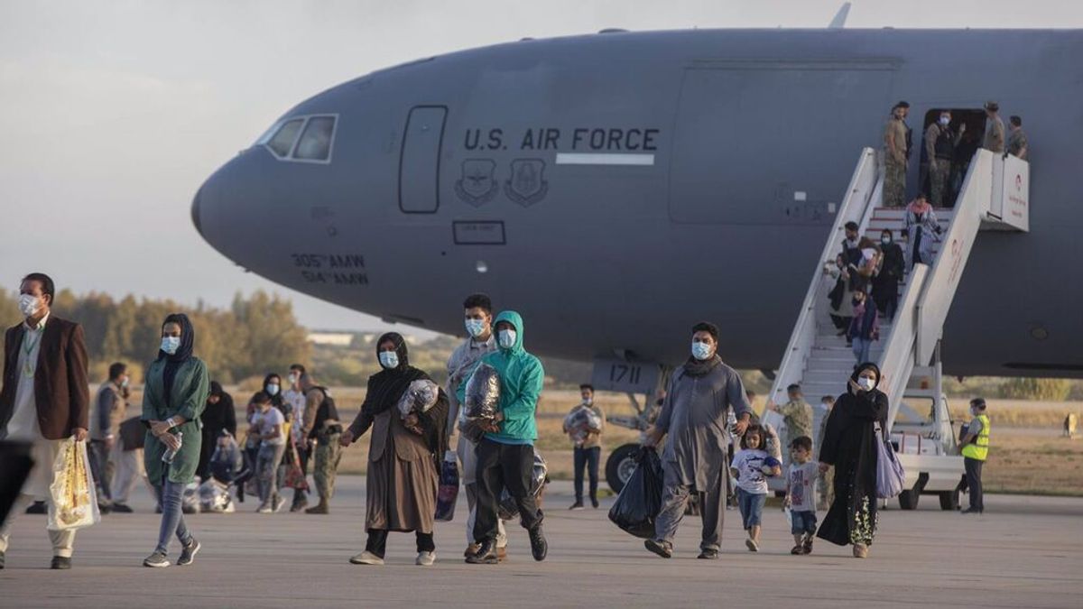 Estados Unidos traslada a 350 afganos desde Rota a una base militar en Virginia Estados Unidos traslada a 350 afganos desde Rota a una base militar en Virginia