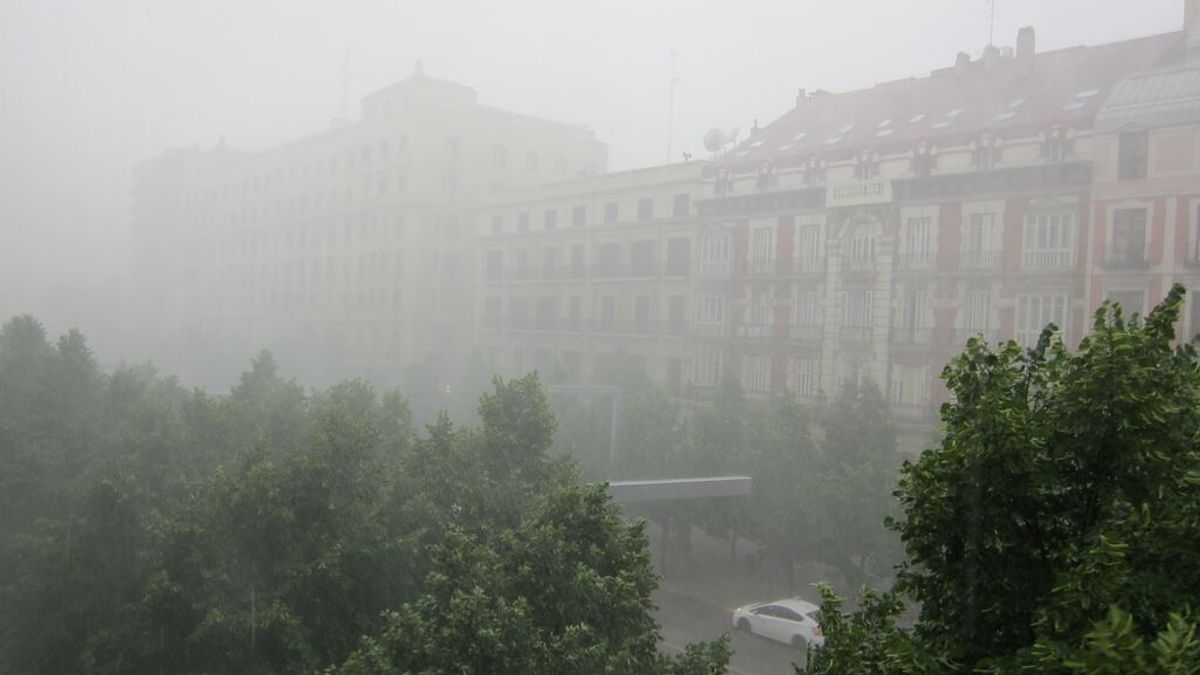 Una dana trae fuertes tormentas con viento y granizo al interior peninsular hasta el jueves Una dana trae fuertes tormentas con viento y granizo al interior peninsular hasta el jueves