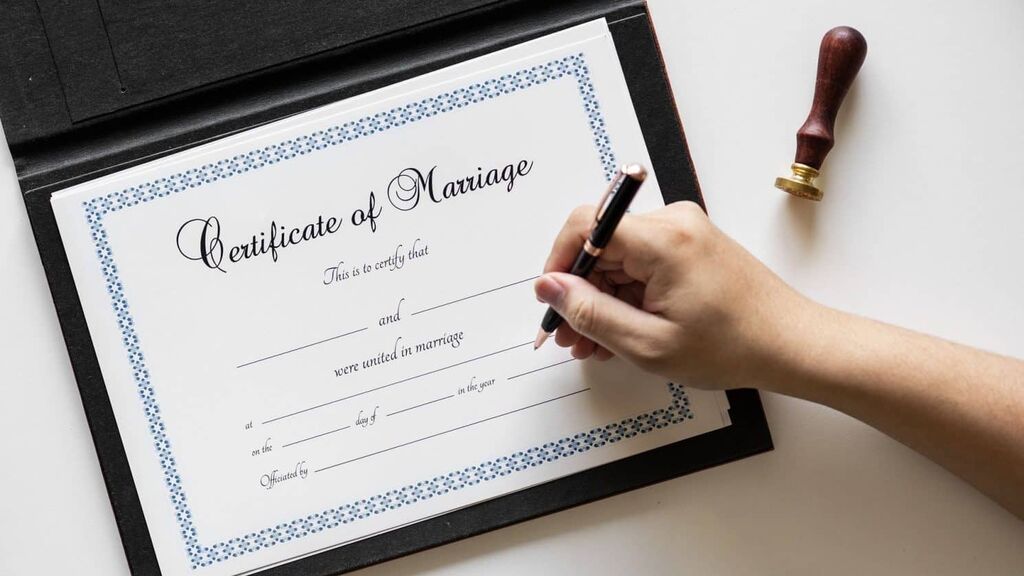 ¿Dónde se pide y cuánto tarda el certificado de matrimonio? Todo lo que deberás saber sobre este trámite.