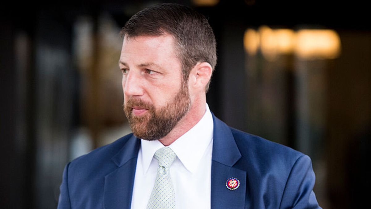 Sin noticias de Markwayne Mullin, el congresista de EE.UU. que pretendía evacuar a una familia de Afganistán Sin noticias de Markwayne Mullin, el congresista de EE.UU. que pretendía evacuar a una familia de Afganistán