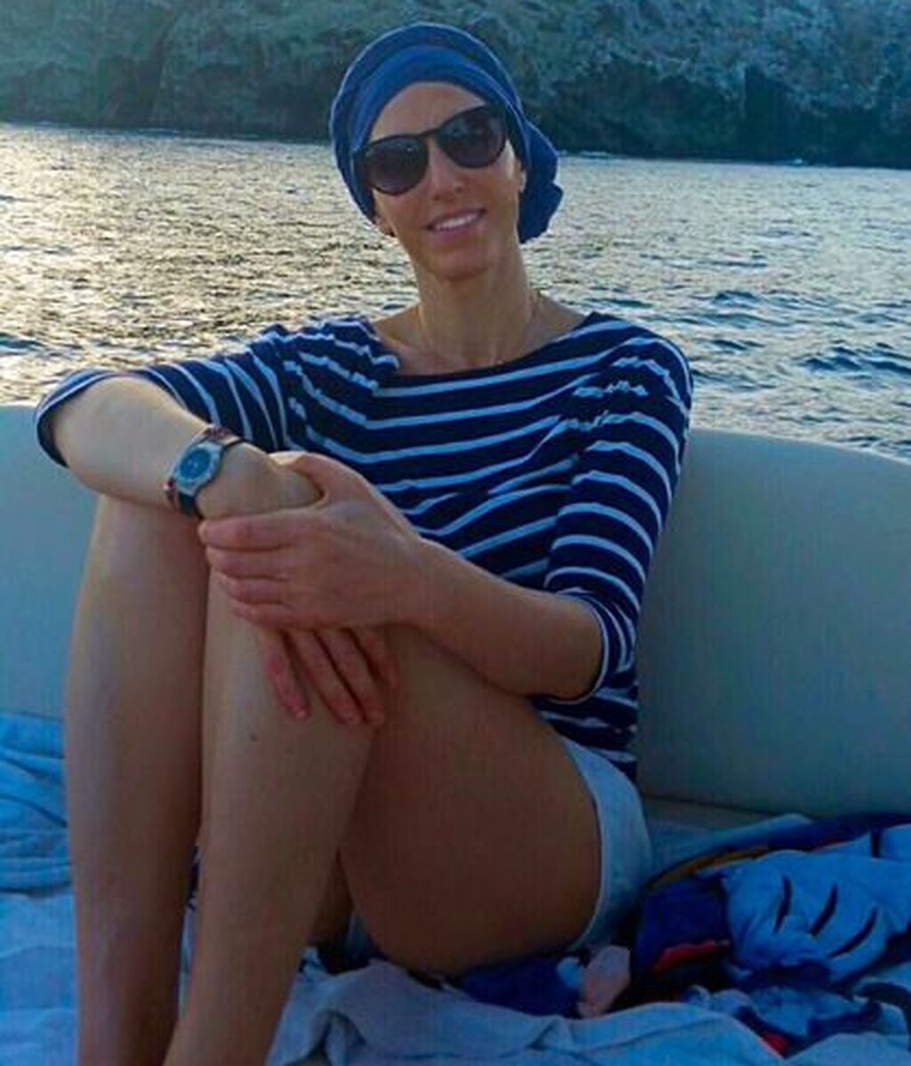 Ana Álvaro, navegando en el Mar Menor, cuando le estaban dando la quimio