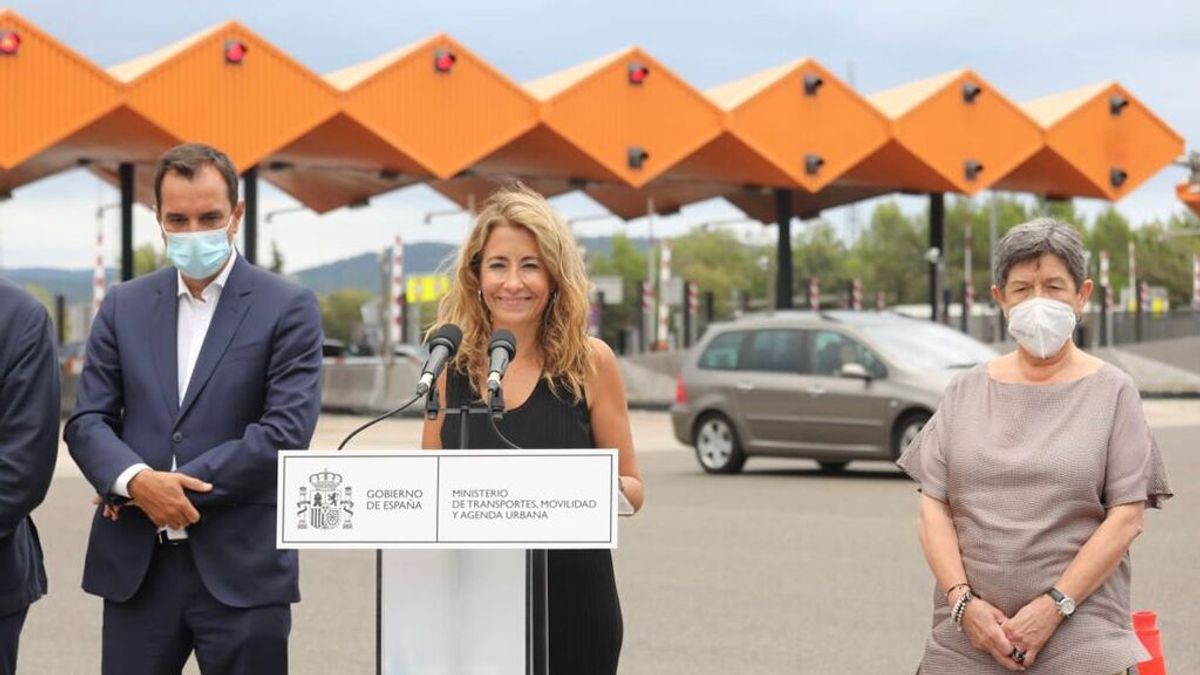 La ministra Sánchez celebra la liberación de peajes en Cataluña:  "Eran un agravio comparativo el resto del territorio"