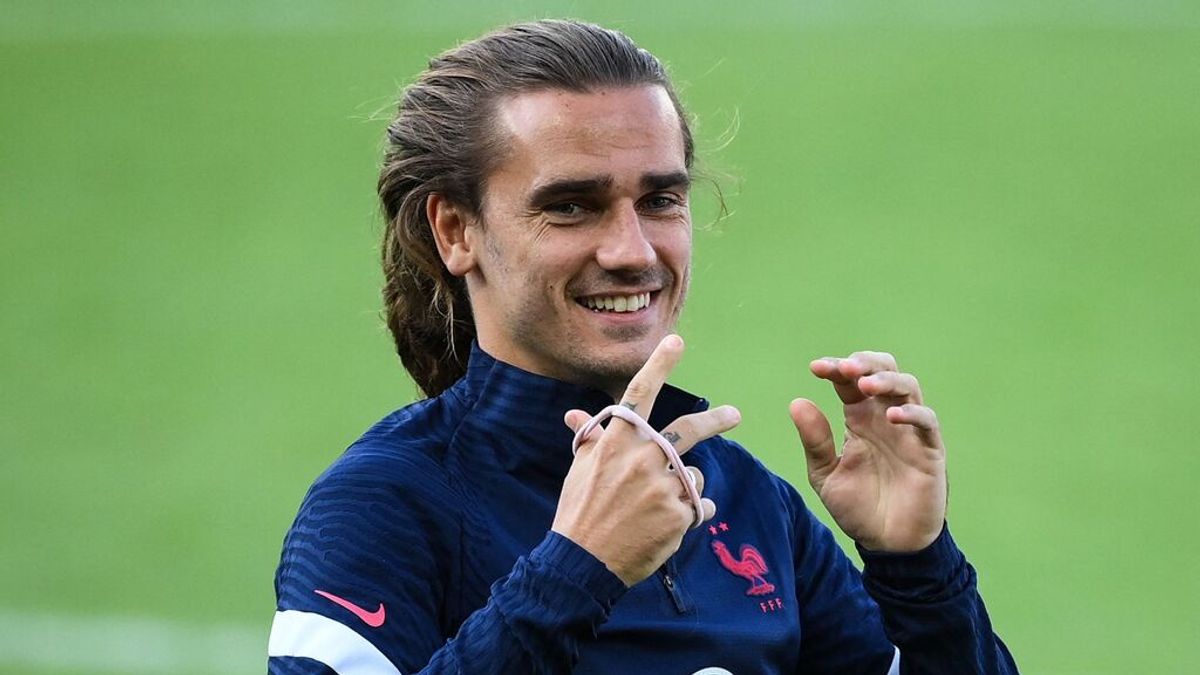 Griezmann vuelve al Atlético, Saúl se marcha al Chelsea y De Jong llega al Barça en una operación 'in extremis' Griezmann vuelve al Atlético, Saúl se marcha al Chelsea y De Jong llega al Barça en una operación 'in extremis'