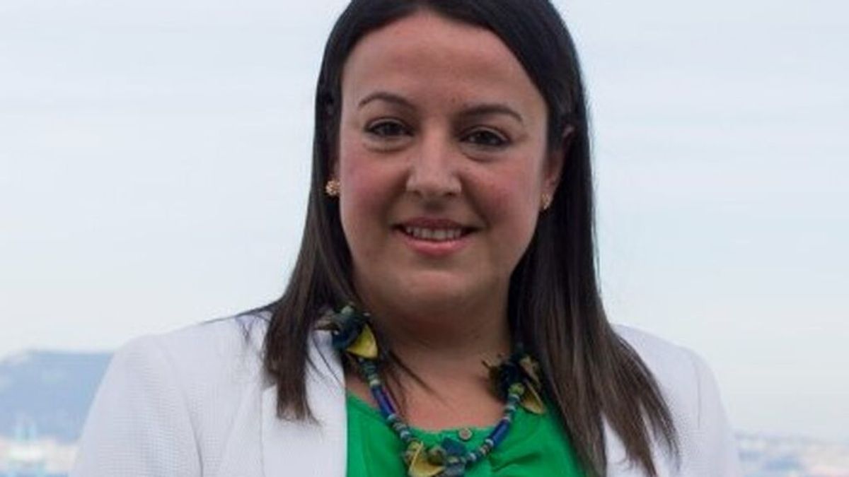 Dimite la delegada de Educación de Algeciras tras ser condenada a prisión por delitos contra la intimidad, la integridad moral y coacciones Dimite la delegada de Educación de Algeciras tras ser condenada a prisión por delitos contra la intimidad, la integridad moral y coacciones