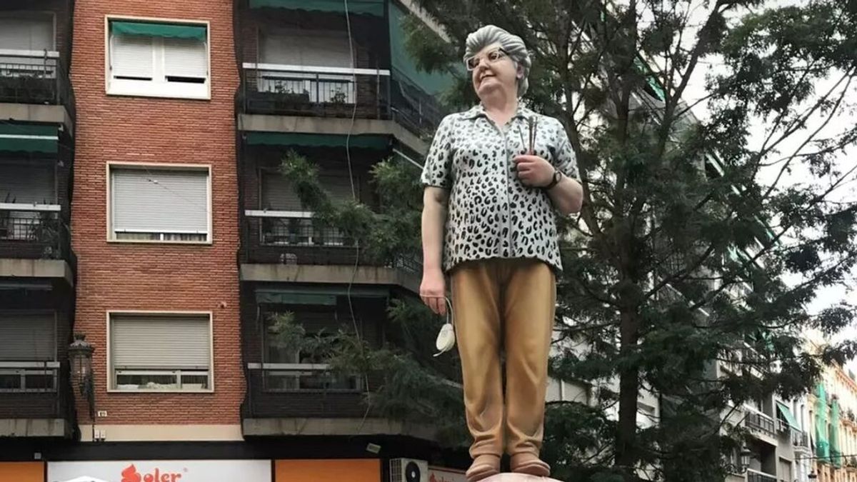 De conquistar las redes con Paint a su propio ninot: Cocha García Zaera, la valenciana de 91 años que ha trabajado para Disney