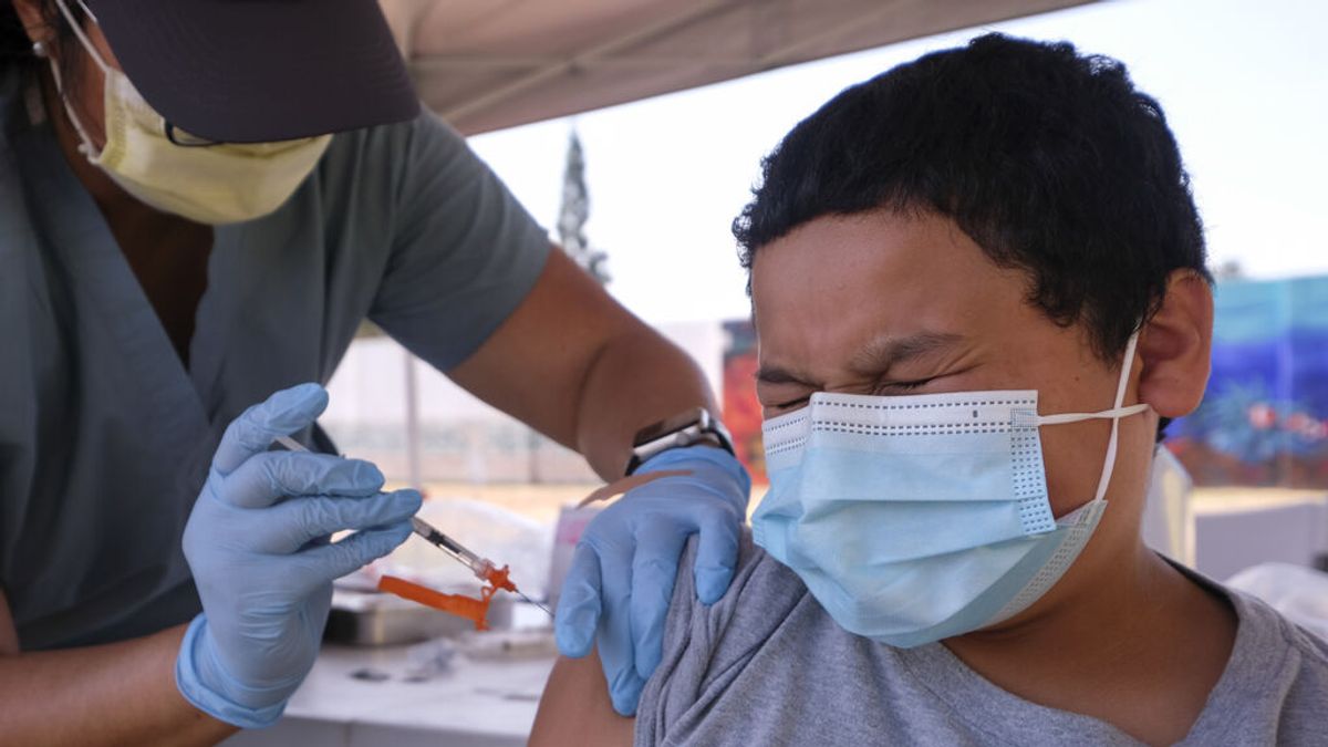 Vacunar a los menores de 12 años para evitar que el virus se esconda y genere variantes que afecten a los adultos Vacunar a los menores de 12 años para evitar que el virus se esconda y genere variantes que afecten a los adultos