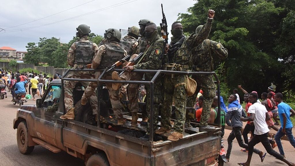 Golpe de Estado en Guinea: Los militares detienen al presidente y disuelven las instituciones