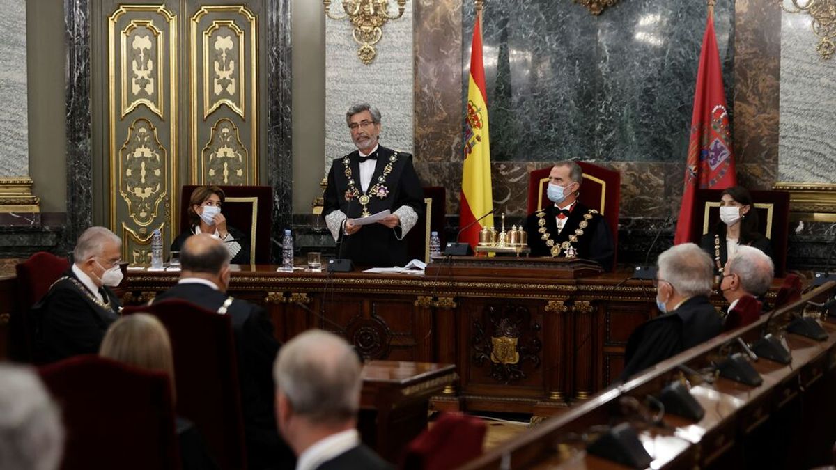 El presidente del CGPJ interviene en la apertura del año judicial en presencia del rey