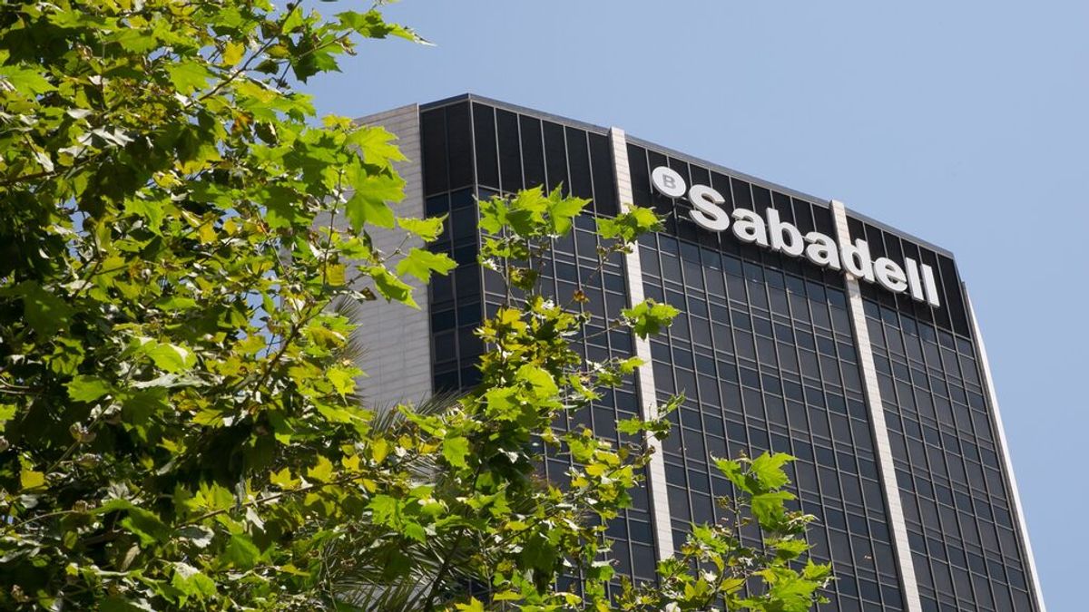 Sabadell plantea en el ERE el cierre de 320 oficinas y la conversión de 172 en cajas avanzadas
