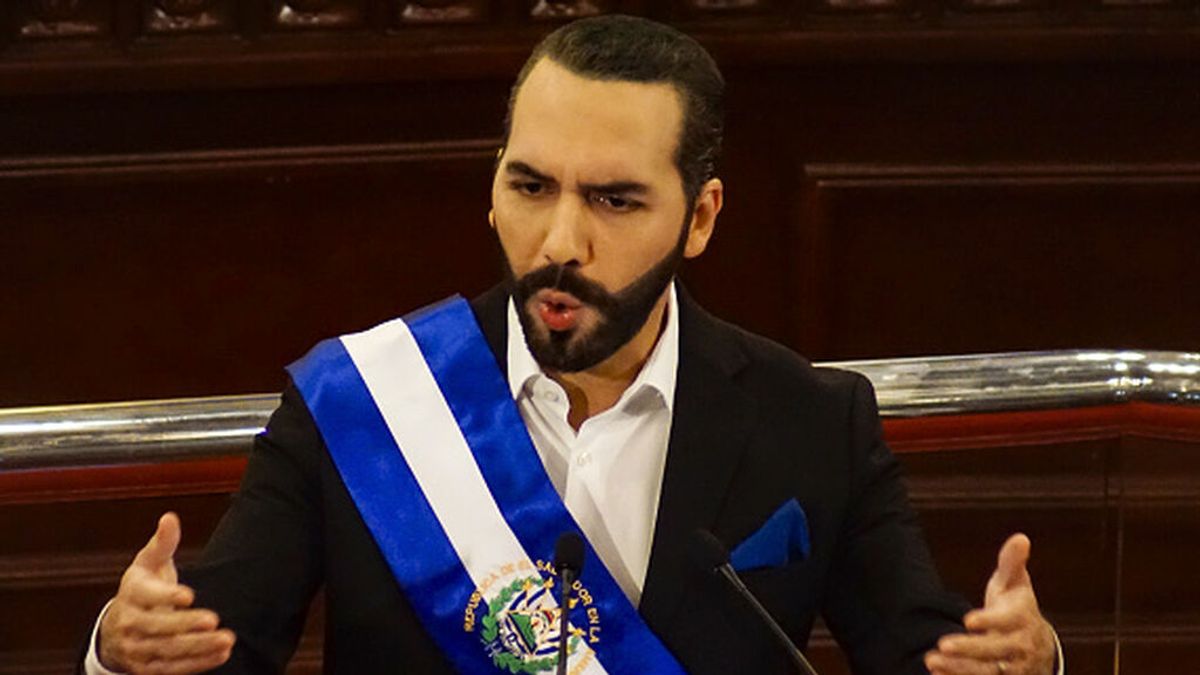 El Salvador compra sus primeros 400 bitcoins poco antes de su lanzamiento a nivel nacional El Salvador compra sus primeros 400 bitcoins poco antes de su lanzamiento a nivel nacional