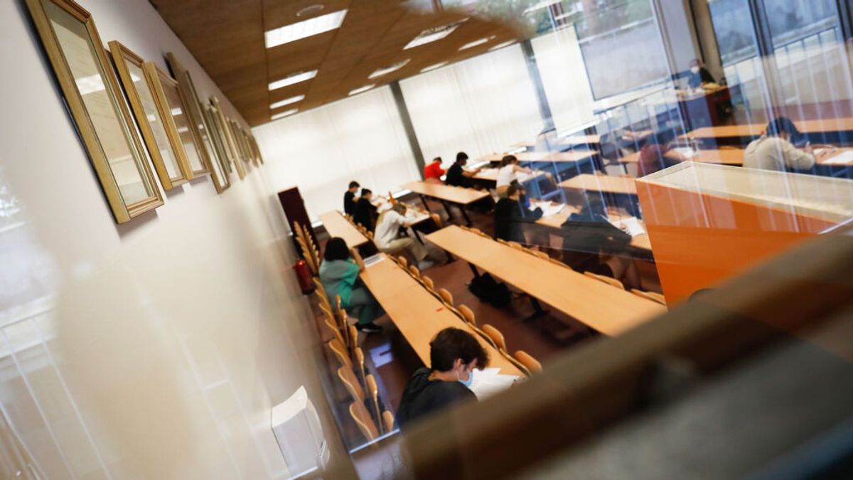 Sanciones por copiar en exámenes en la nueva Ley de Convivencia Universitaria Sanciones por copiar en exámenes en la nueva Ley de Convivencia Universitaria