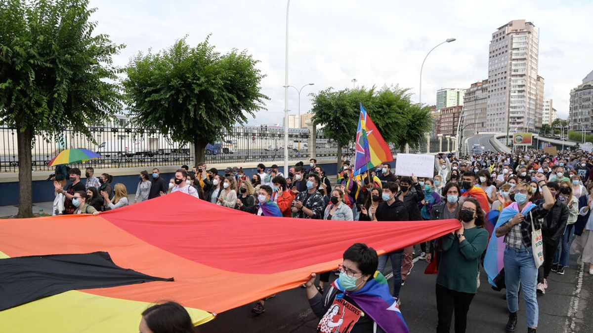 Podemos vincula las agresiones homófobas con el discurso de la ultraderecha y Vox pone el foco en la inmigración ilegal Podemos vincula las agresiones homófobas con el discurso de la ultraderecha y Vox pone el foco en la inmigración ilegal