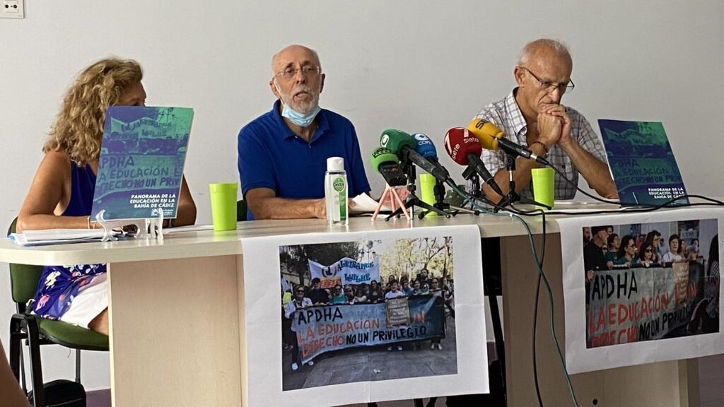Un momento de la presentación del informe