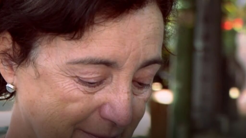 Las lágrimas de Cristina, la madre de Juan Alberto, muerto en el atentado del Bataclán