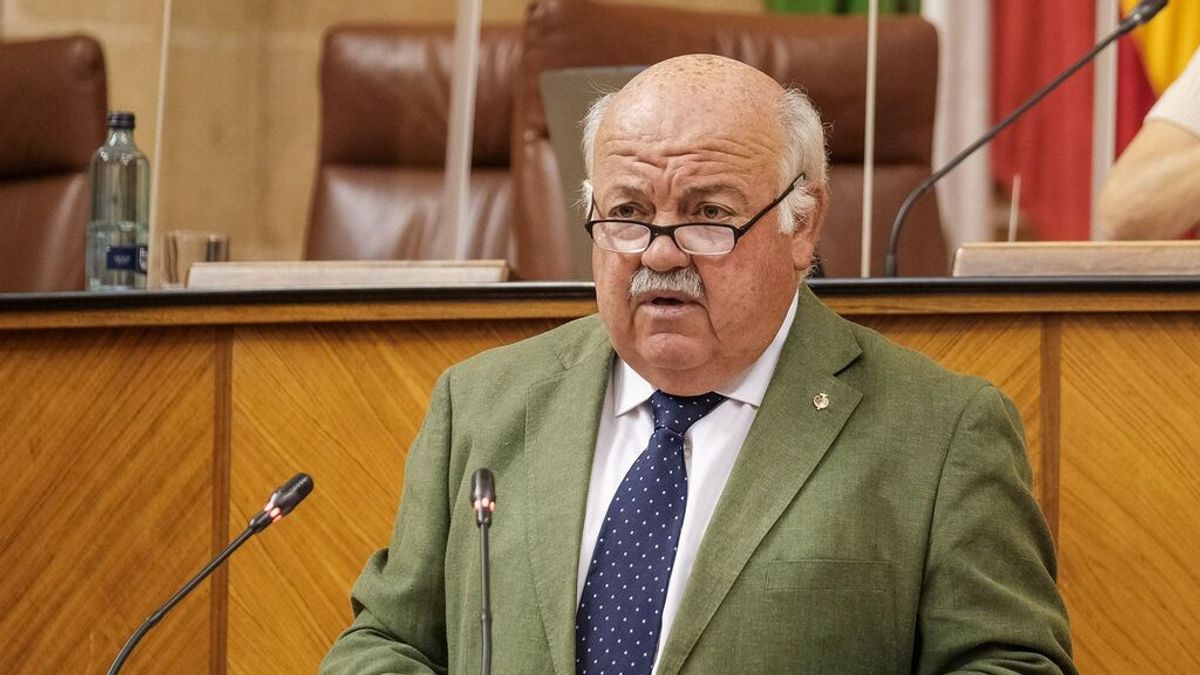Andalucía comienza a llamar a los llamamientos a inmunodeprimidos para ponerse la tercera dosis a partir de mañana Andalucía comienza a llamar a los llamamientos a inmunodeprimidos para ponerse la tercera dosis a partir de mañana
