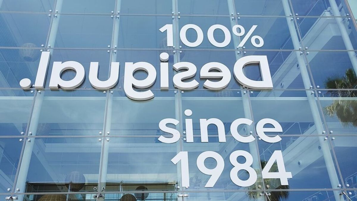 Desigual propone una jornada laboral de cuatro días a sus trabajadores Desigual propone una jornada laboral de cuatro días a sus trabajadores