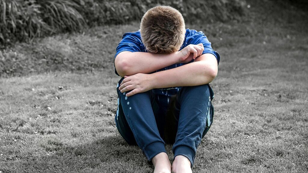 Prevención del suicido en hijos: pistas para diferenciar entre tristeza y depresión y cómo detectar ideación suicida