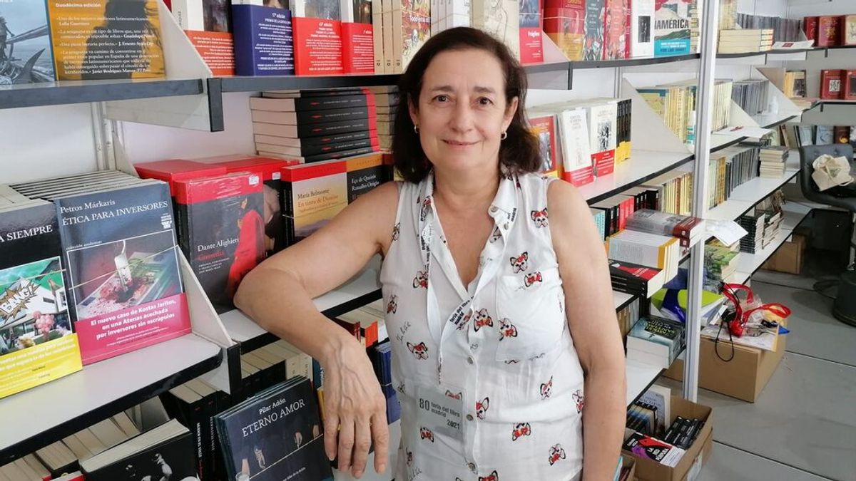 Pepa, una de las libreras más veteranas de la Feria del Libro: "No nos rendiremos ante la pandemia"