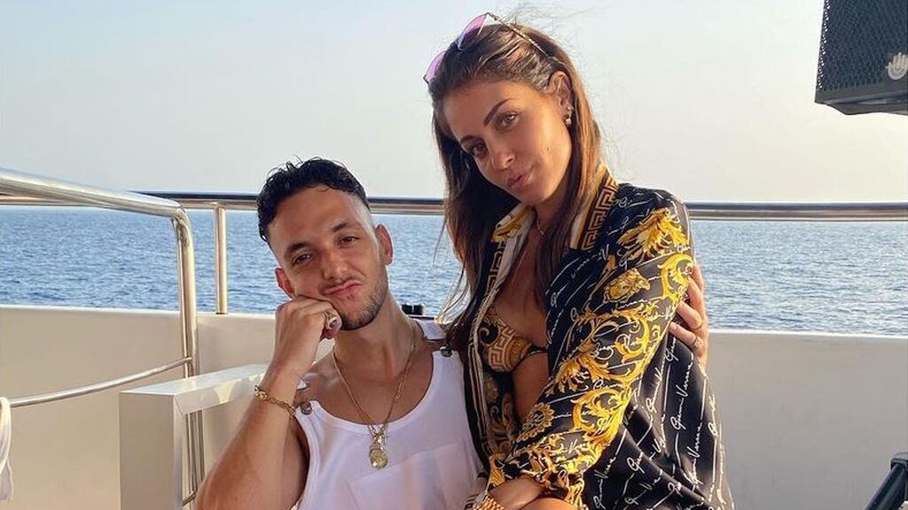 Hiba Abouk y C. Tangana