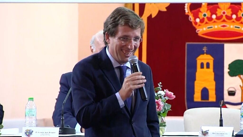 ALMEIDA VACILA A CEREZO