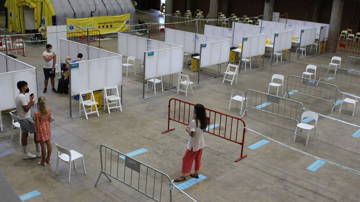 Más de 100.000 mayores de 40 años, repescados para vacunarse una semana después de las vacaciones Más de 100.000 mayores de 40 años, repescados para vacunarse una semana después de las vacaciones