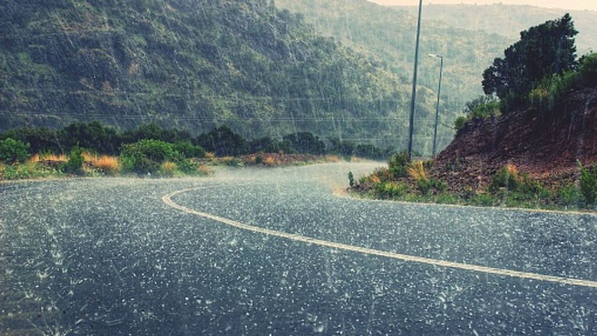 Se acerca una borrasca con fuertes lluvias a España: cuándo y a qué zonas afectará
