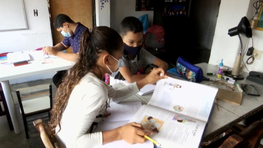 Petare, la favela de Venezuela donde las casas se convierten en escuelas