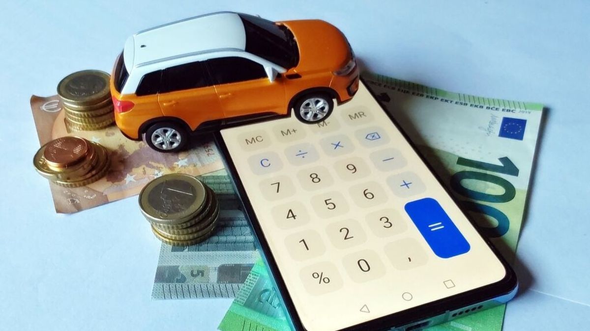 Posponer la compra del coche hasta el año que viene nos costará entre 200 y 1.000 euros más como mínimo Posponer la compra del coche hasta el año que viene nos costará entre 200 y 1.000 euros más como mínimo