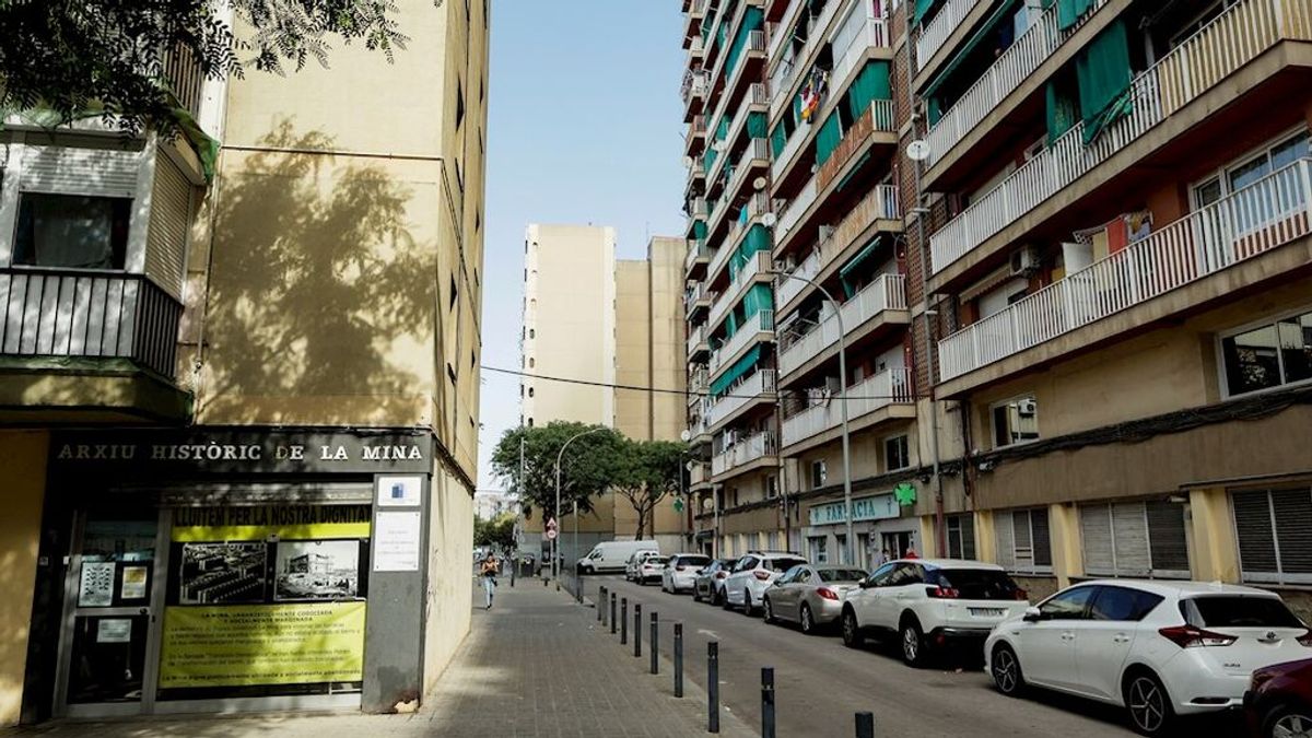 Los Mossos investigan un segundo tiroteo en el barrio barcelonés de la Mina en menos de una semana Los Mossos investigan un segundo tiroteo en el barrio barcelonés de la Mina en menos de una semana