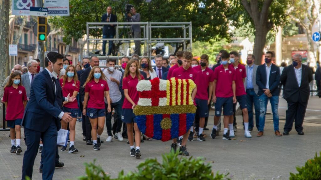 Ofrenda del FC Barcelona ante el momento de Rafael Casanova en Barcelona por la Diada.