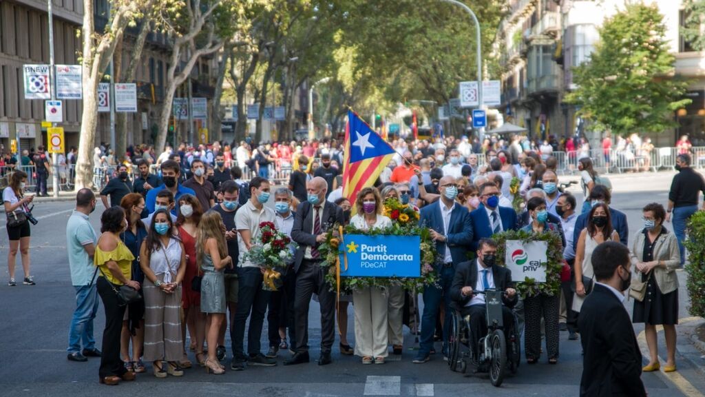 Ofrenda conjunta de PDeCat y PNV ante el momento de Rafael Casanova