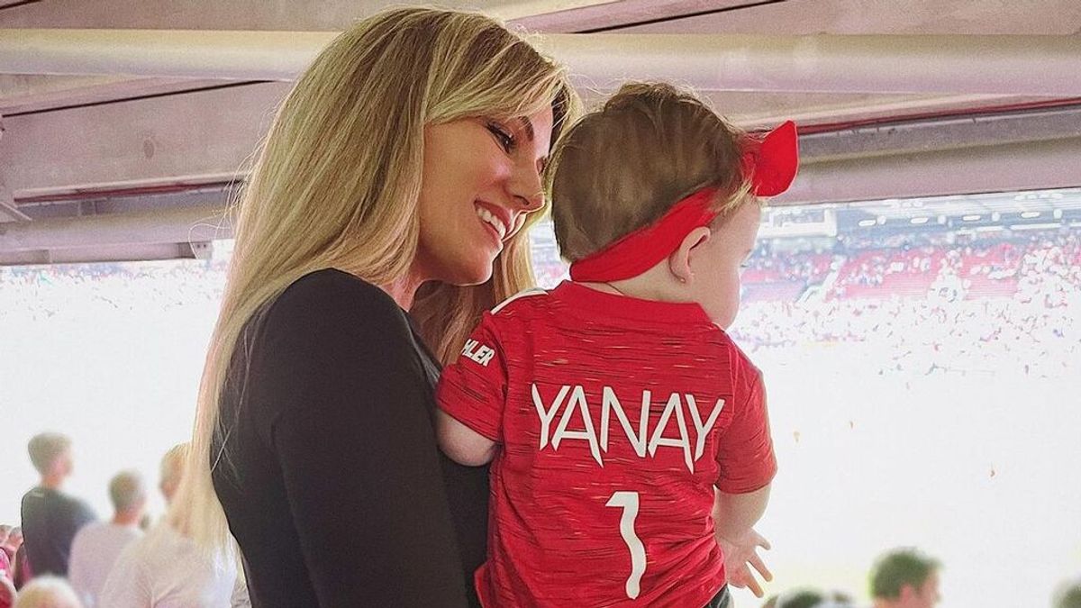 Yanay, la hija de Edurne y De Gea, el mejor apoyo del portero en el primer partido de fútbol de su vida