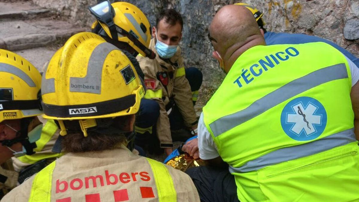 Muere un hombre al caer por una pared de 30 metros de la Pica d'Estats en Alins, Lleida Muere un hombre al caer por una pared de 30 metros de la Pica d'Estats en Alins, Lleida