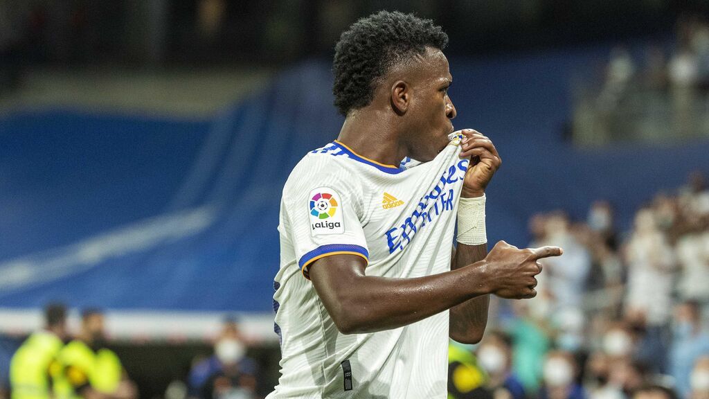 El Santiago Bernabéu ya corea el nombre de Vinicius: "Qué exhibición"