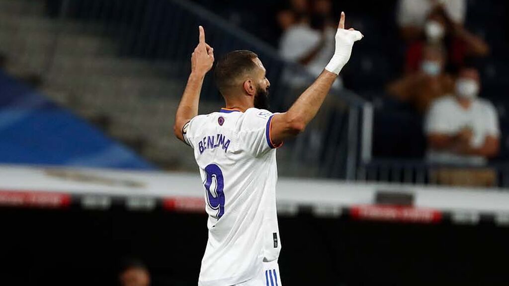 Benzema firmó un hat-trick ante el Celta.