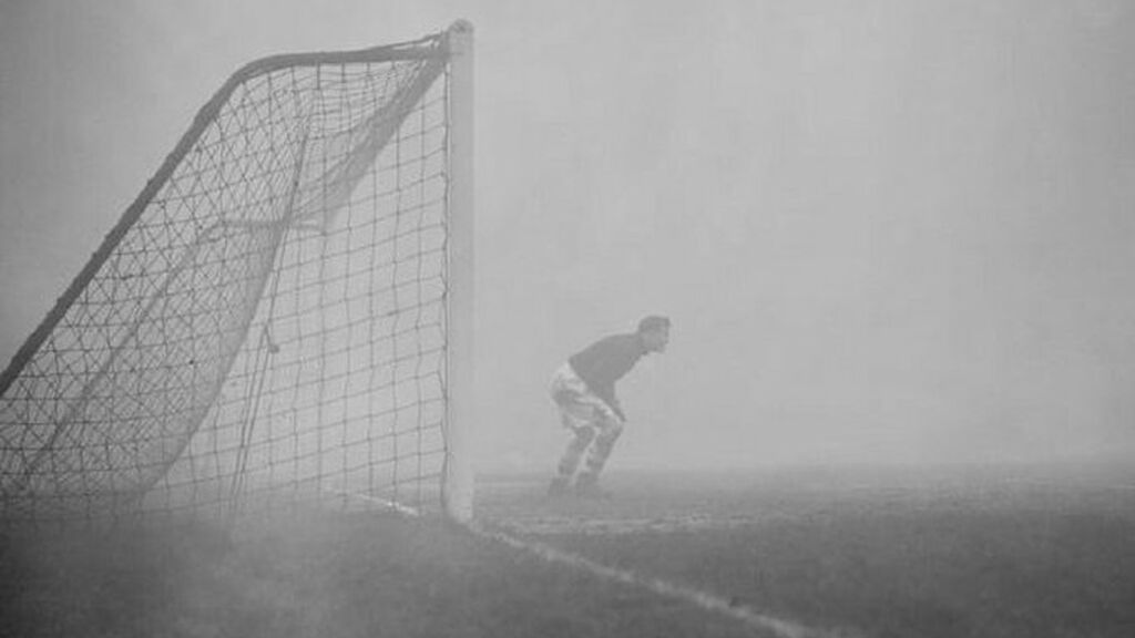 Sam Bartram, el arquero inglés que permaneció en su portería sin saber que el partido había terminado