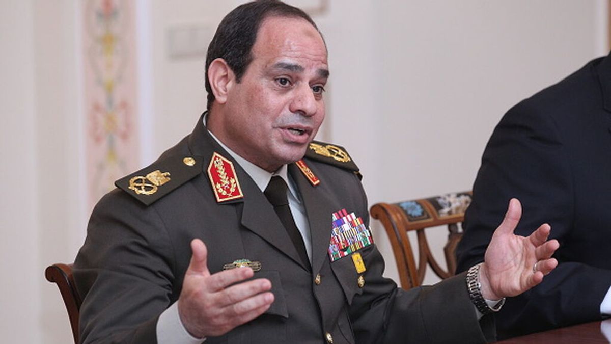 El primer ministro de Israel visita El Cairo una década después El primer ministro de Israel visita El Cairo una década después