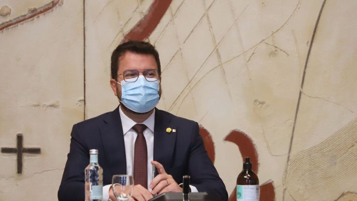Aragonès rechaza la propuesta de representantes de Junts para la mesa de diálogo de este miércoles Aragonès rechaza la propuesta de representantes de Junts para la mesa de diálogo de este miércoles