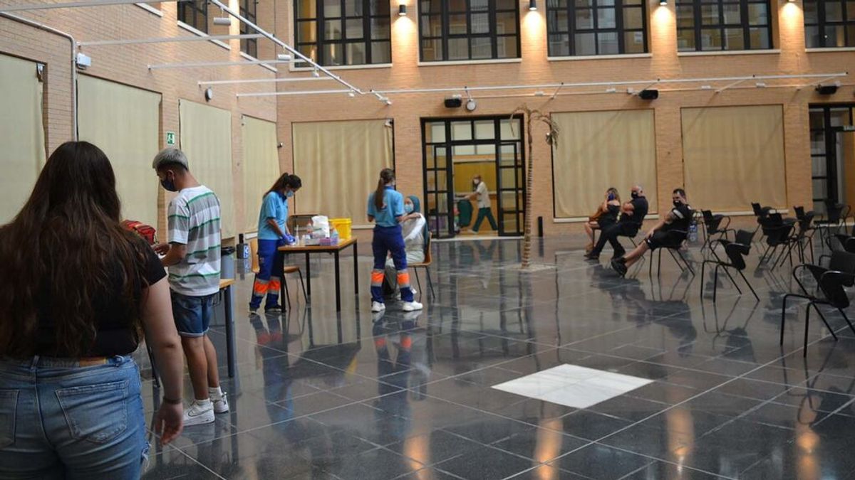 Sanidad pausa hasta el 20 de sepiembre los pedidos semanales de vacunas Sanidad pausa hasta el 20 de sepiembre los pedidos semanales de vacunas