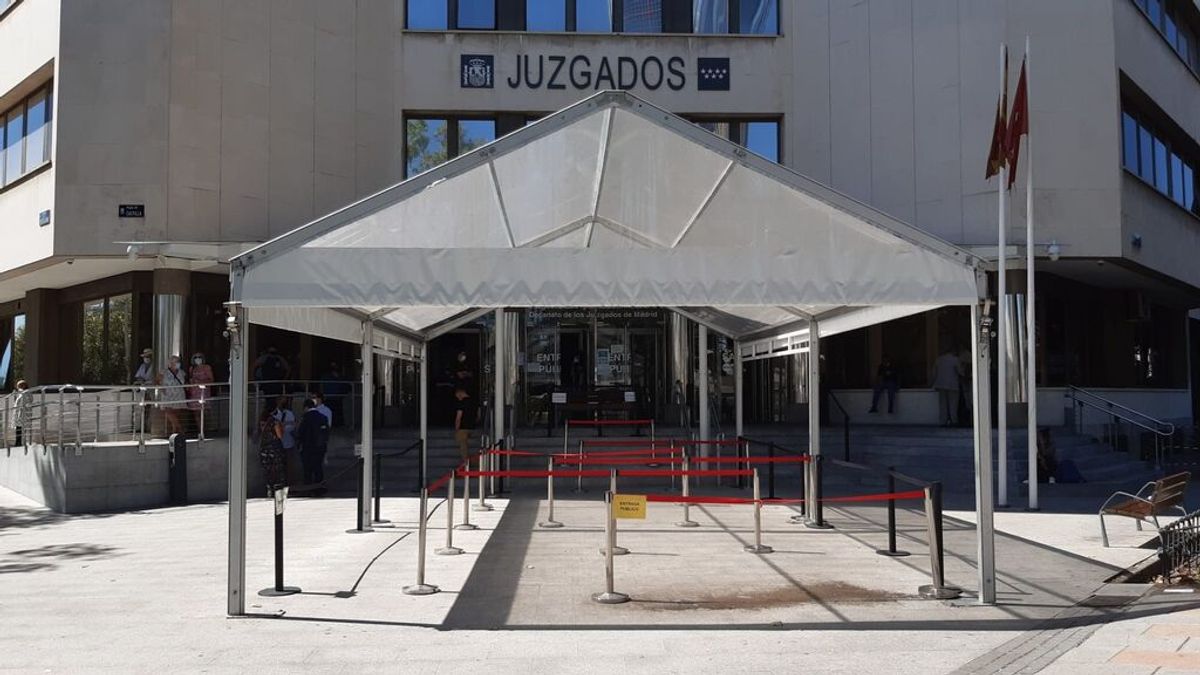 Un juez abre diligencias contra la falsa víctima de Malasaña por simulación de delito Un juez abre diligencias contra la falsa víctima de Malasaña por simulación de delito