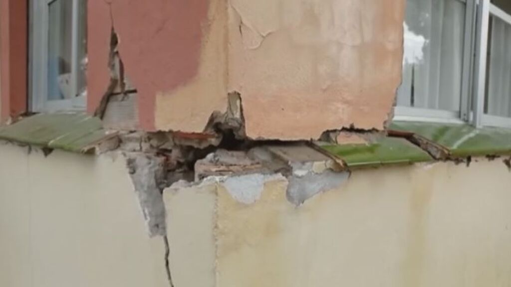 150 alumnos no vuelven a clase en Jerez por las peligrosas grietas en las paredes del colegio