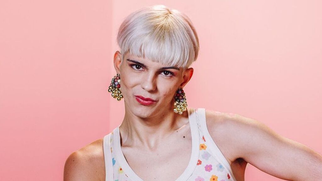 Cantante, activista LGTBI y rodeada de polémicas: así es Samantha Hudson, la influencer de moda