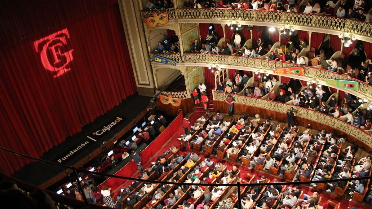 Andalucía recupera el 100% de aforo en cines, teatros y conciertos en el nivel 1 Andalucía recupera el 100% de aforo en cines, teatros y conciertos en el nivel 1