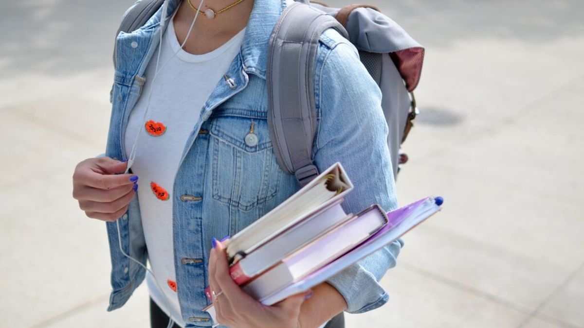 Una chica se va a estudiar fuera de casa y su padre le dedica un emotivo mensaje: "Te voy a echar mucho de menos"