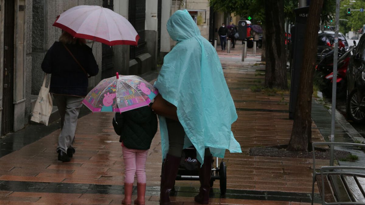 Las tormentas dejan más de 3.000 rayos en Galicia y obligan a activar las alertas también este martes Las tormentas dejan más de 3.000 rayos en Galicia y obligan a activar las alertas también este martes
